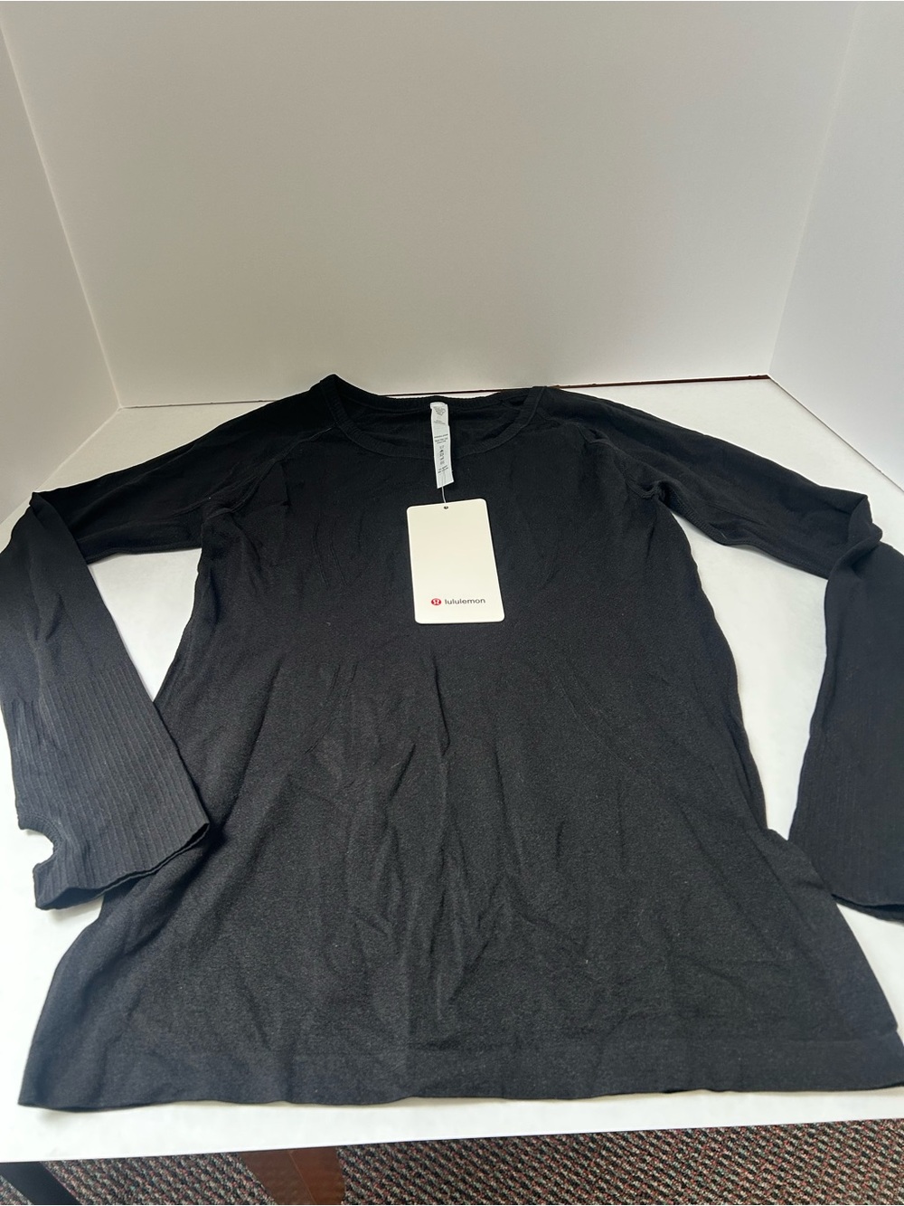 lululemon athletica women’s Black Long Sleeve Crew Shirt